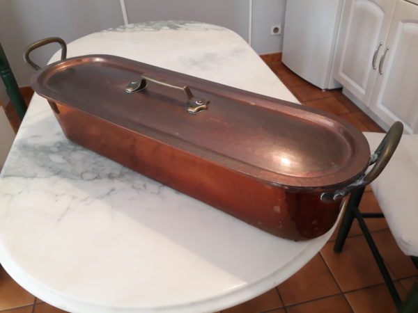 Poissonnière cuivre avec grille et couvercle